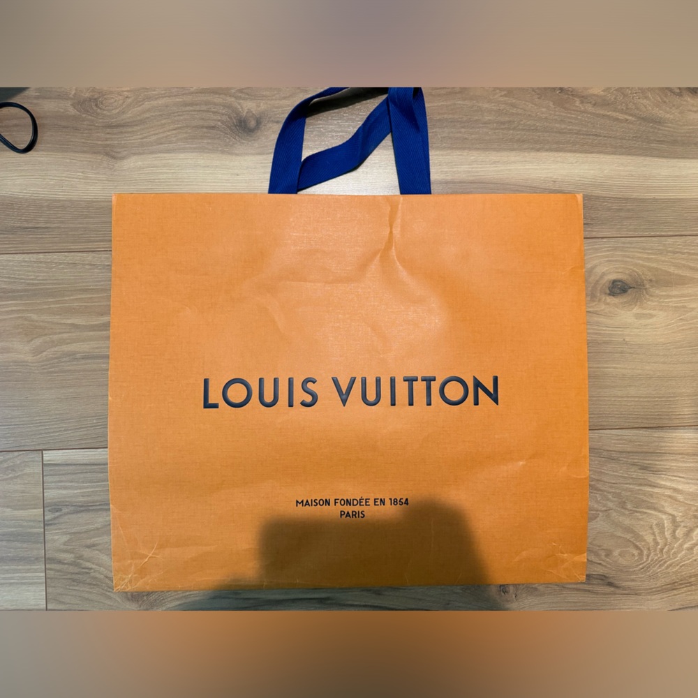 Large Louis Vuitton shopping bag